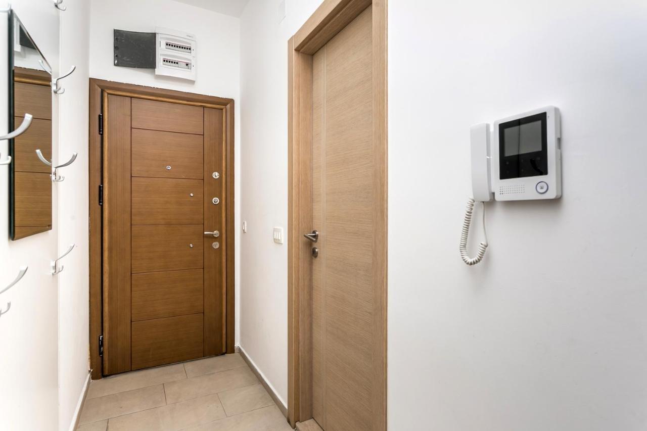 Apartments Beatrice Rafailovici Exterior photo