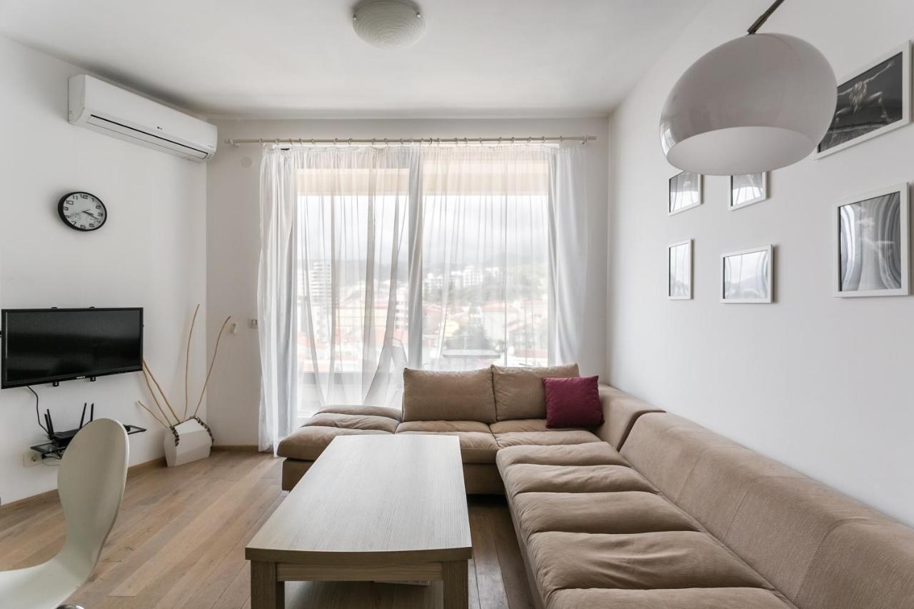 Apartments Beatrice Rafailovici Exterior photo